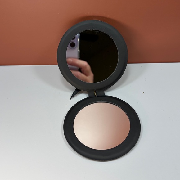 Bejeweled Pearl Accent Round Compact Mirror - Keychain or Bag Charm Gold & Pearl - Picture 7 of 9